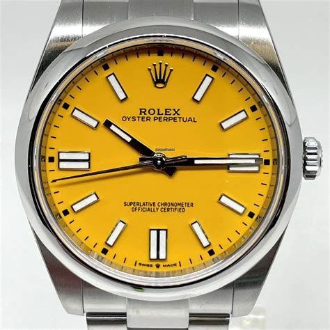 Rolex op yellow